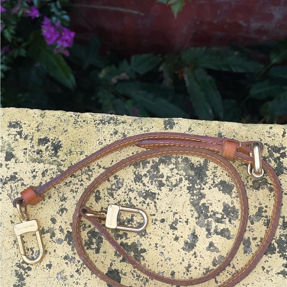 Louis Vuitton Brown Leather Belt - Picture 4 of 7